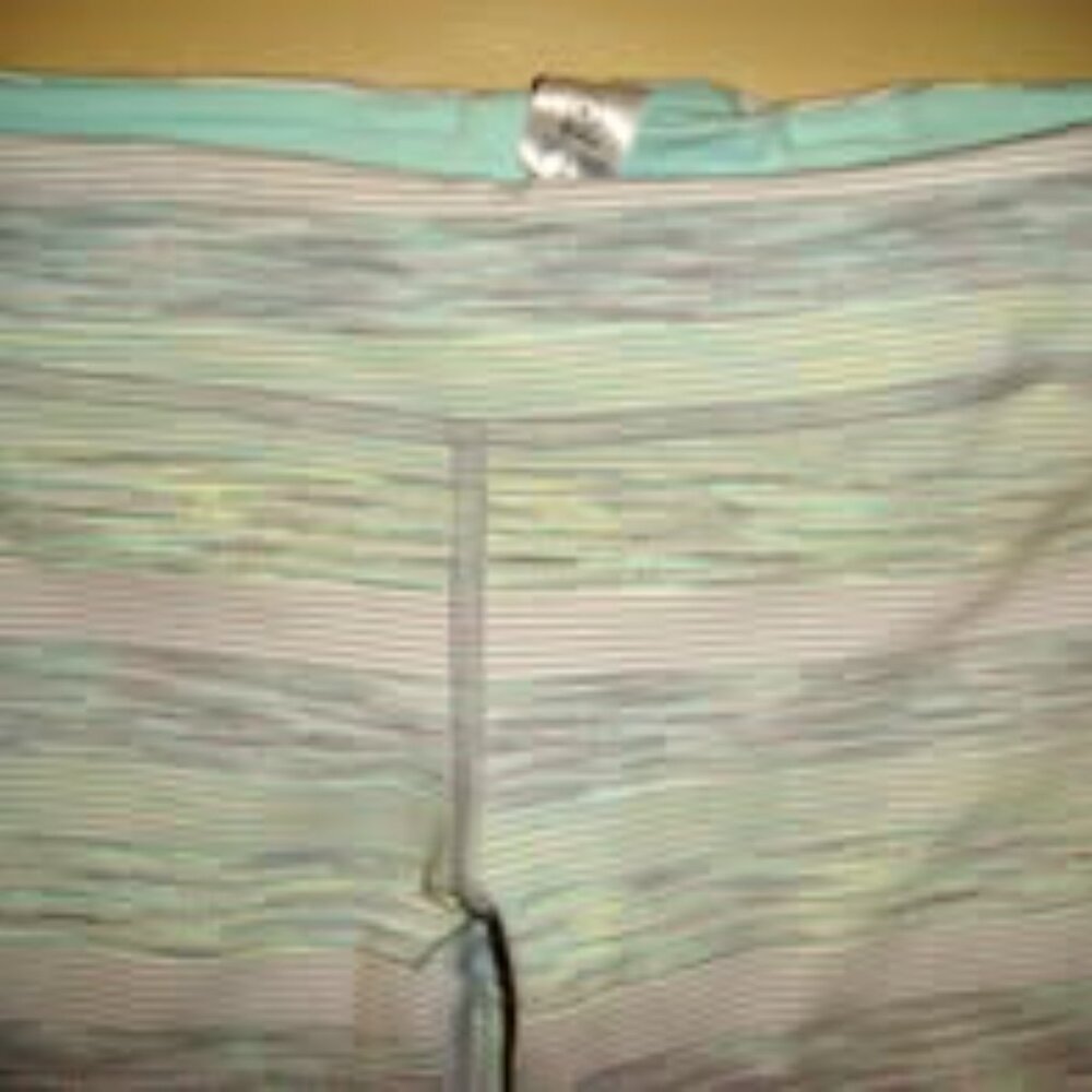 Ivivva Girl by Lululemon 🍋 crop rhythmic leggings size 8 - Picture 4 of 4